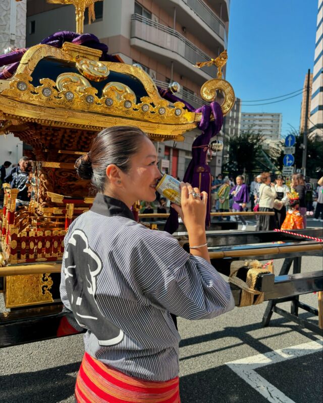 バリヒンドゥー教の可愛い伝統衣装「クバヤ」を着て、寺院参拝しよう｜笑うバリ島